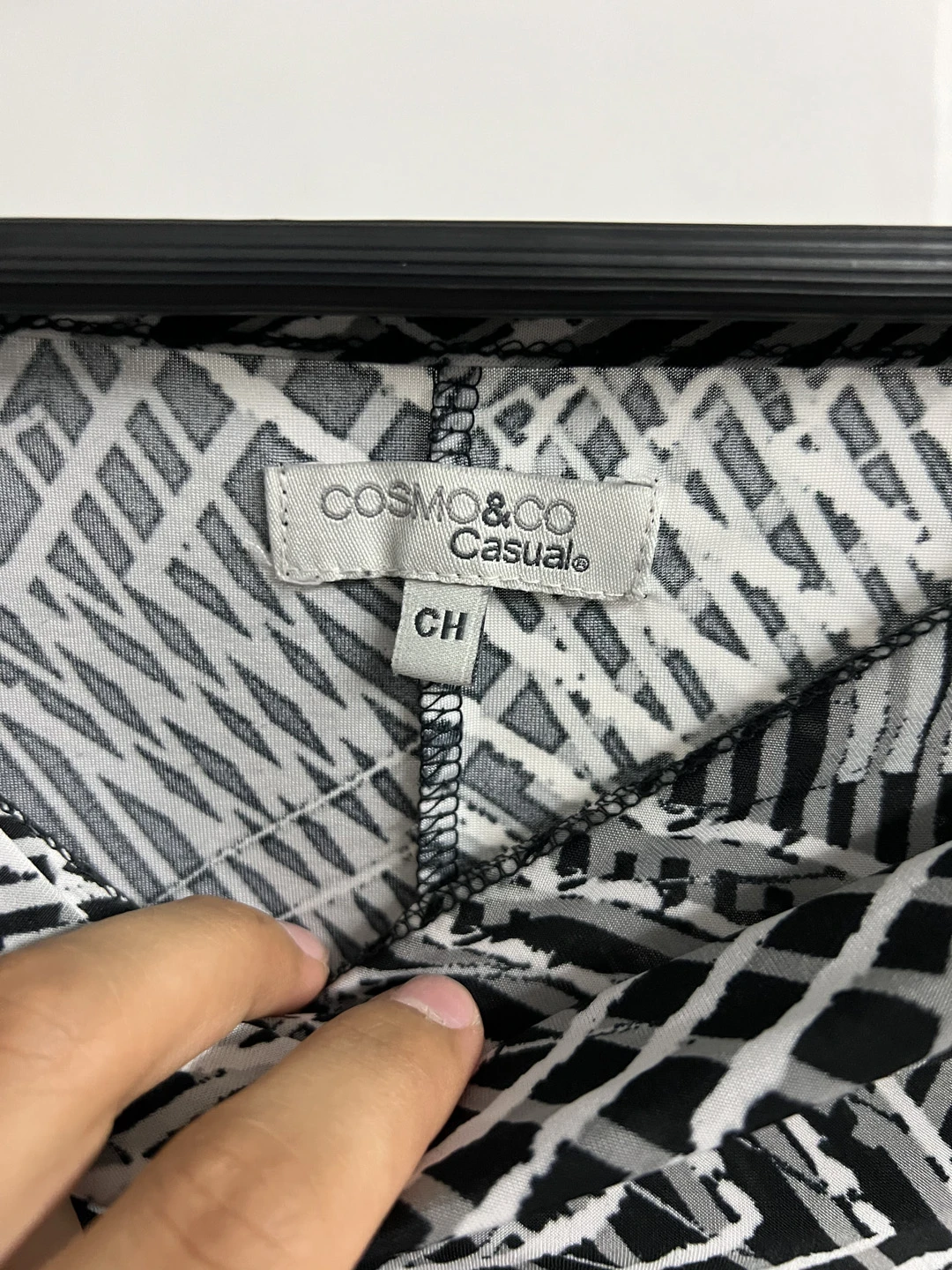 Blusa Negra sin Mangas